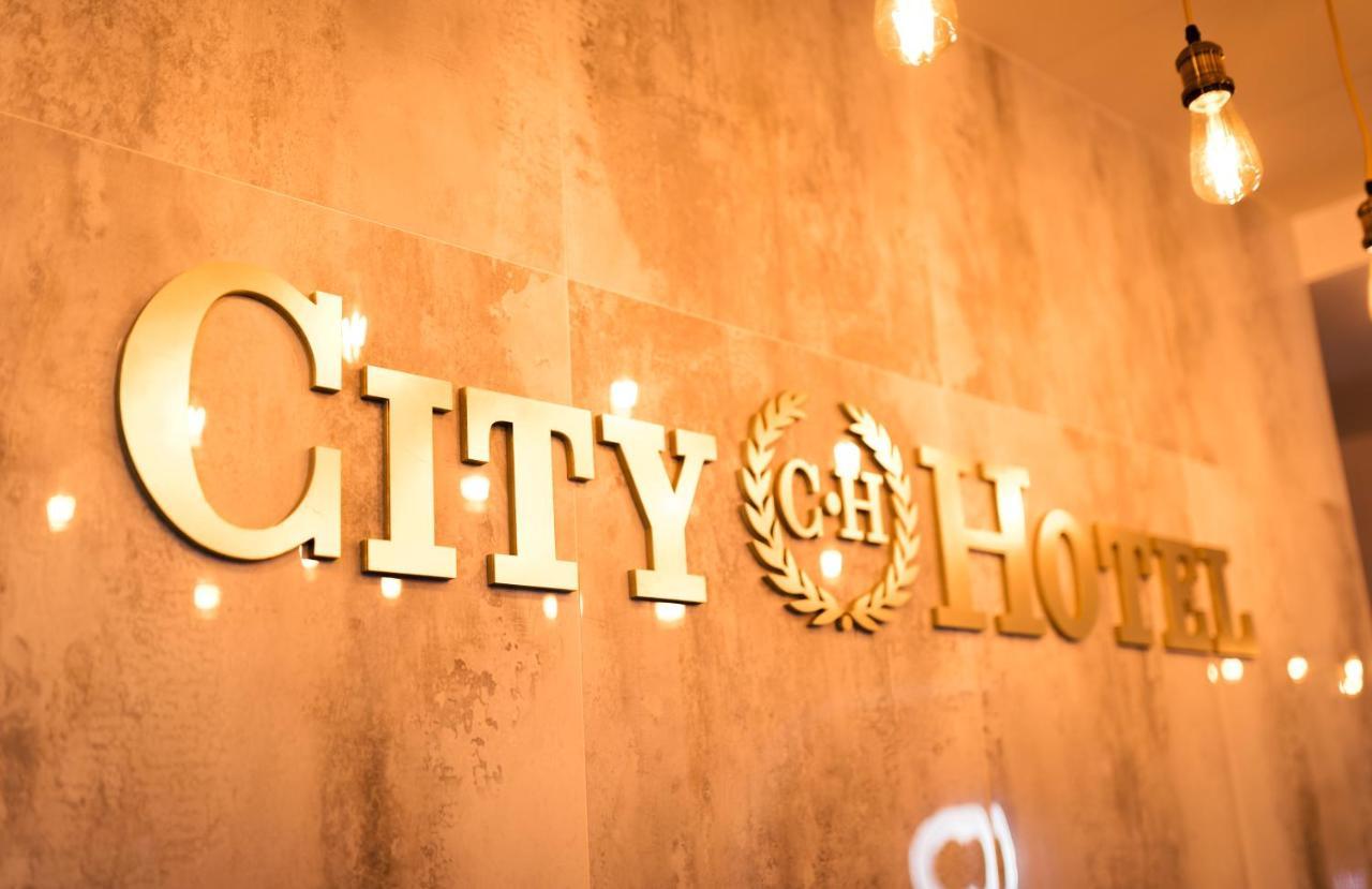 City Hotel フェリザイ エクステリア 写真