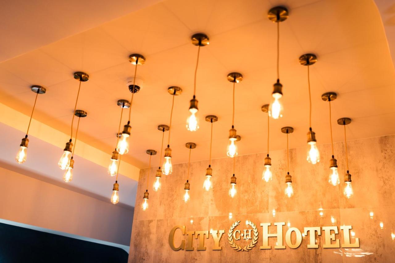 City Hotel フェリザイ エクステリア 写真